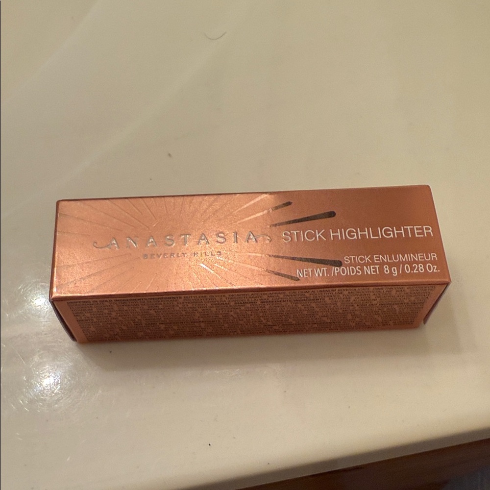 Anastasia Radiant Stick Highlighter in Gold